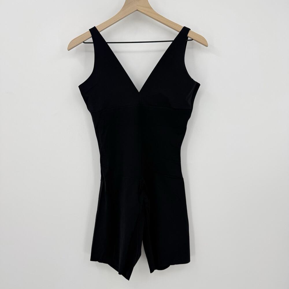 Leonisa Black Shapewear Bodysuit XL Sculpting Shorts V Neck Open Gusset Sleek